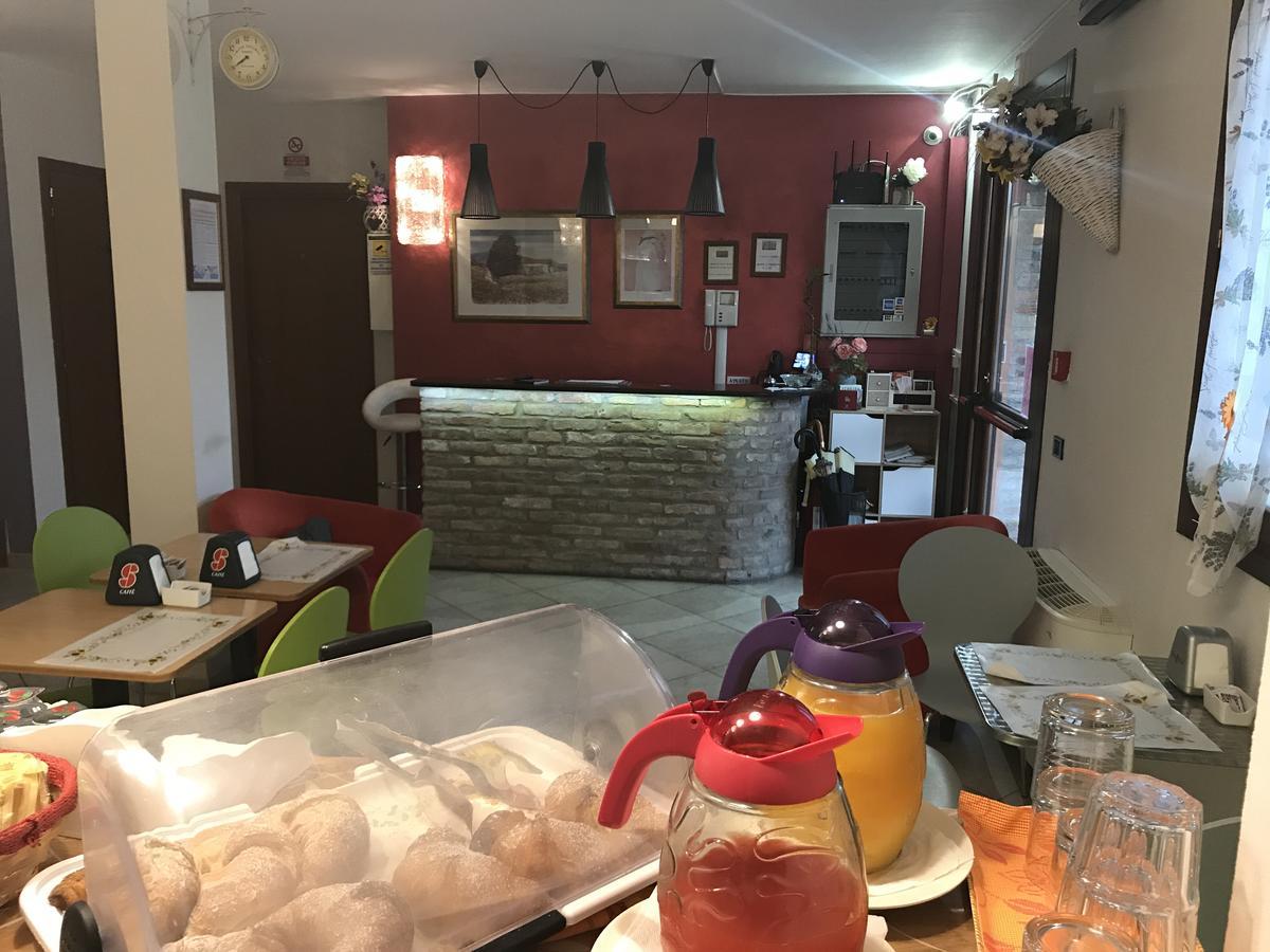 Hotel Le Corti Pitstop Ferrara Zewnętrze zdjęcie